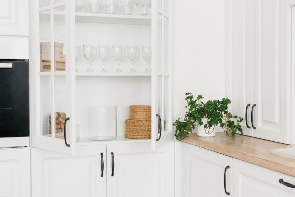 Glass Cabinet Replacement in Tomball