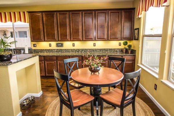 Oak Cabinet Remodeling in Tomball